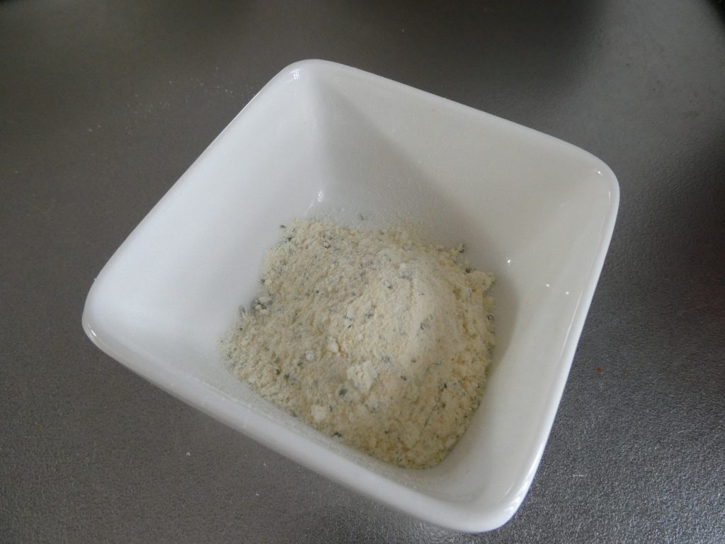 クリームカルボの粉ソース